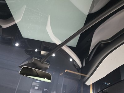 2018 Tesla MODEL X 缩略图 25
