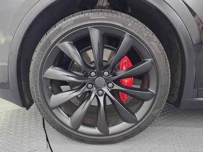 2018 Tesla MODEL X — фото 6