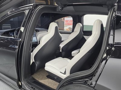2018 Tesla MODEL X 缩略图 23