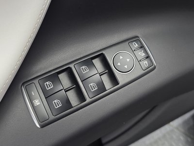 2018 Tesla MODEL X 缩略图 24