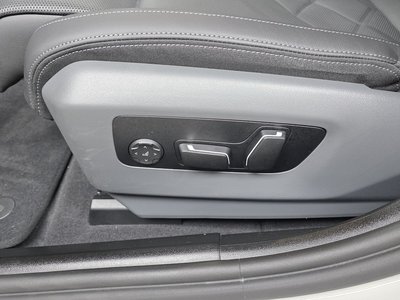 2025 BMW I5 thumbnail 31