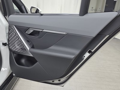 2025 BMW I5 thumbnail 15