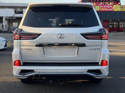 LEXUS LX - 8