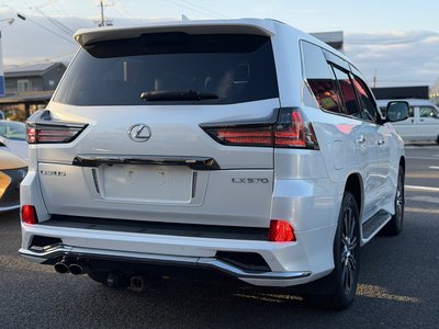 LEXUS LX - 7