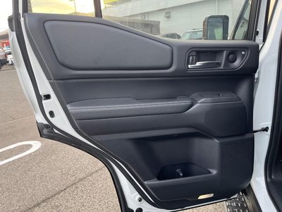 2024 Toyota LAND CRUISER 250 — миниатюра 74