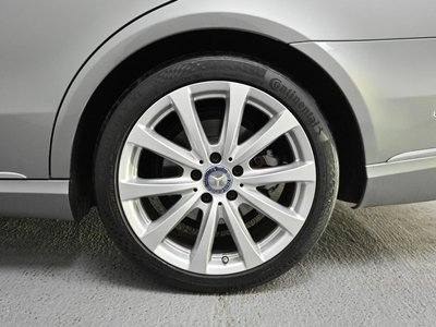 MERCEDES-BENZ E-CLASS - 6