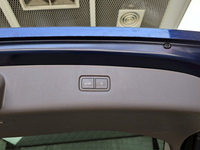 2023 Genesis GV80 thumbnail 17