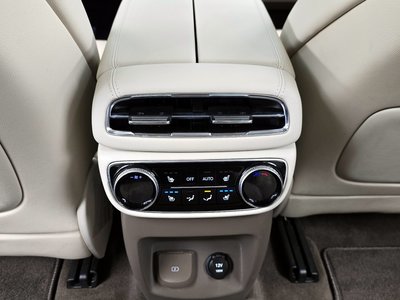 2023 Genesis GV80 thumbnail 26