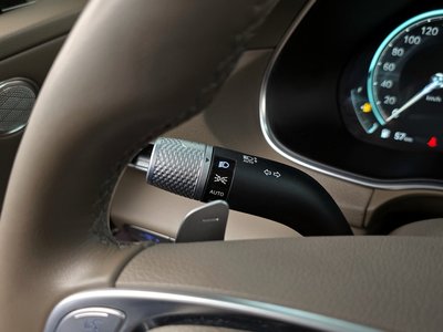 2023 Genesis GV80 thumbnail 30