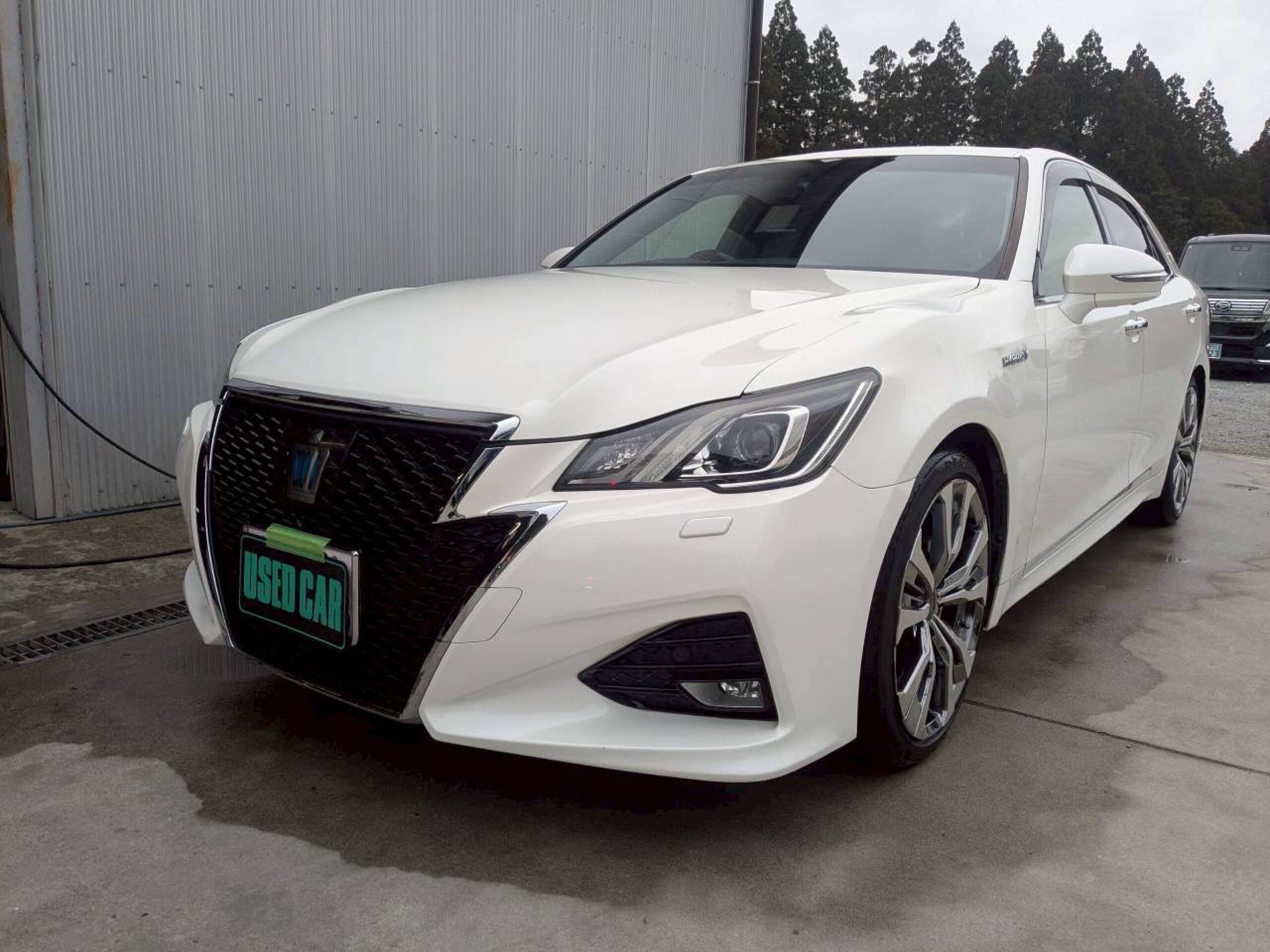 TOYOTA CROWN ATHLETE - View 1
