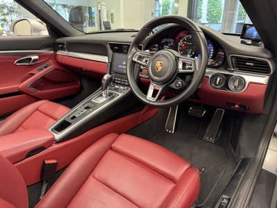 PORSCHE 911 - 9