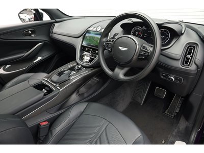 ASTON MARTIN DBX - 2