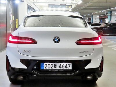 2025 BMW X4 photo 6