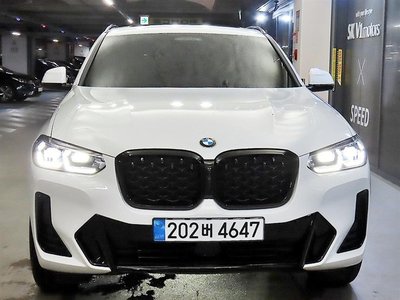 2025 BMW X4 photo 4