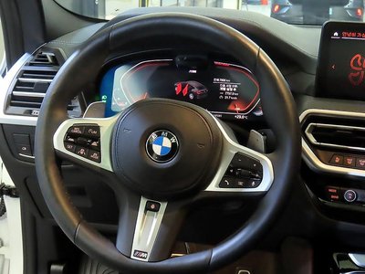 2025 BMW X4 photo 8