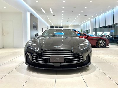 ASTON MARTIN DB12 - 6