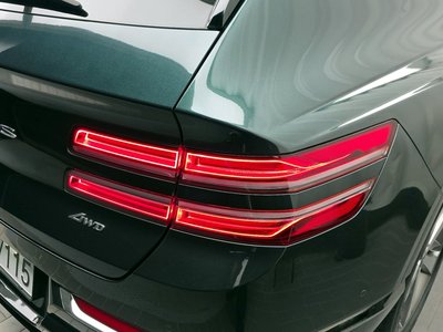 GENESIS GV80 - 10