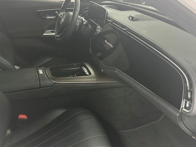 MERCEDES-BENZ E-CLASS - 9