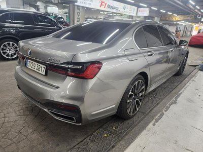 BMW 7 SERIES - 4