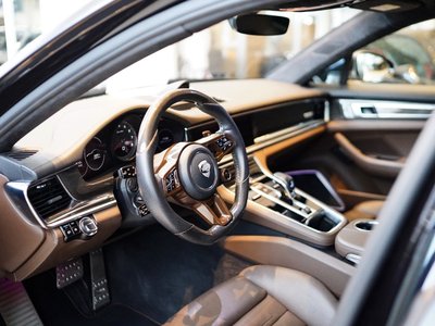 2017 Porsche PANAMERA — миниатюра 34