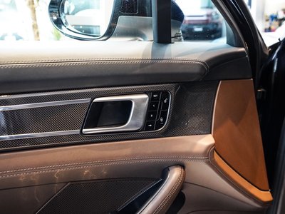2017 Porsche PANAMERA — миниатюра 31