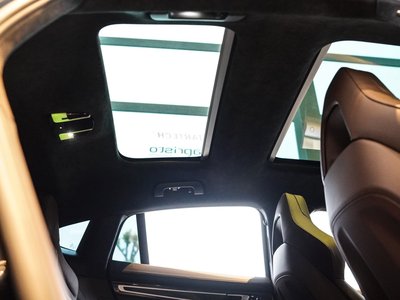 2017 Porsche PANAMERA — миниатюра 26