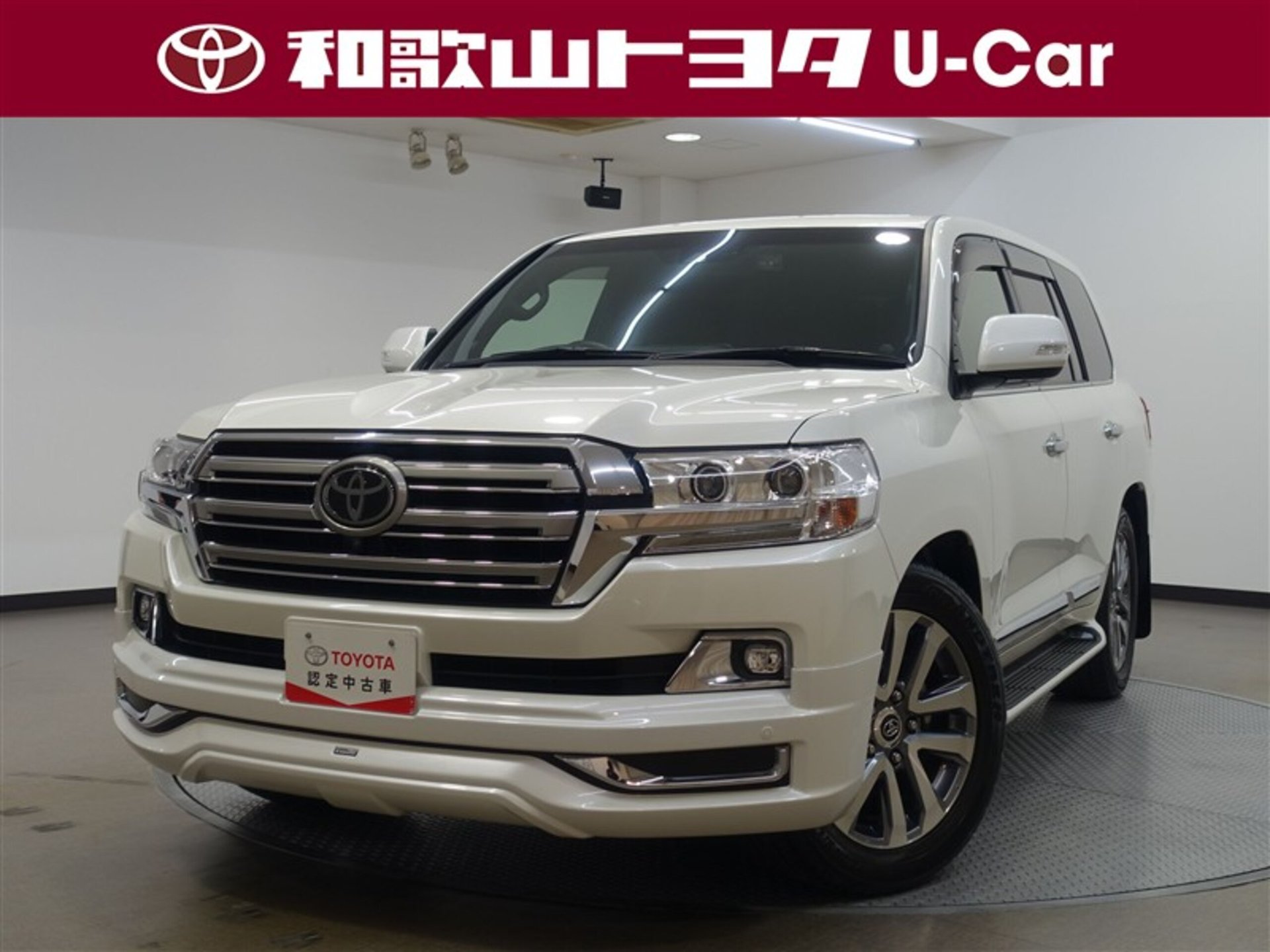 TOYOTA LAND CRUISER 200 - View 1
