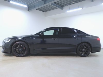 صورة 4 لـ 2023 AUDI S8