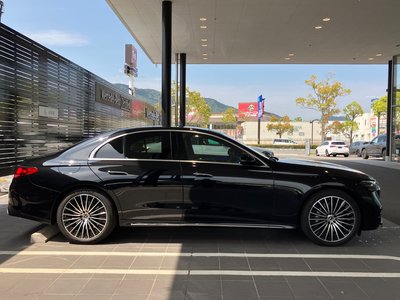 MERCEDES-BENZ E-CLASS - 4