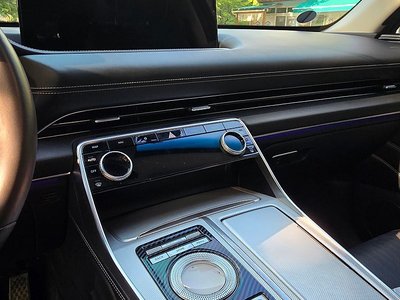 2021 Genesis GV80 — миниатюра 18