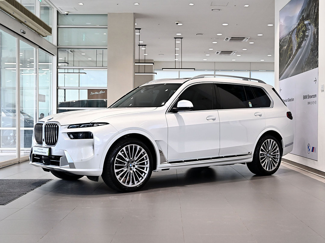 BMW X7 - View 1