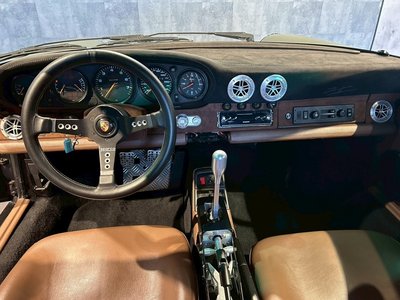 PORSCHE 911 - 10