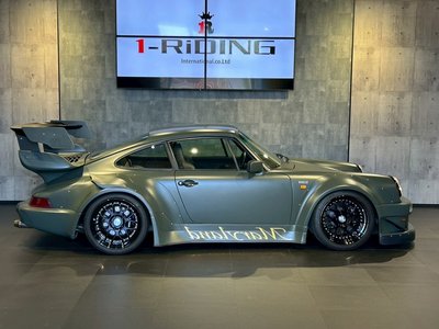 PORSCHE 911 - 4