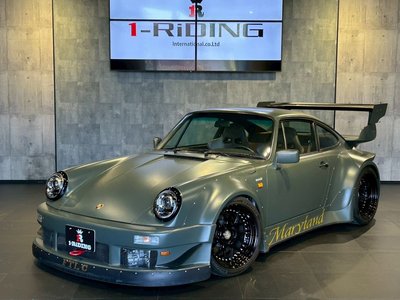 PORSCHE 911 - 1