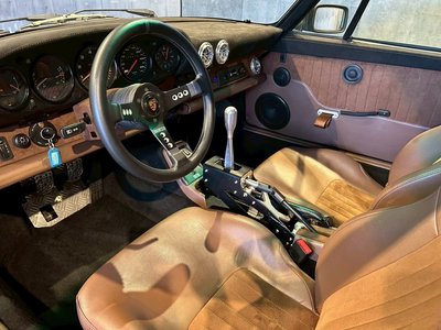 PORSCHE 911 - 9