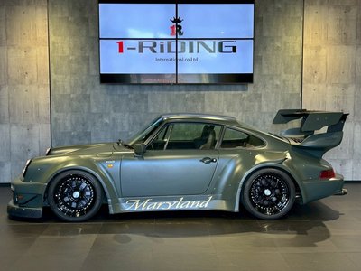 PORSCHE 911 - 8