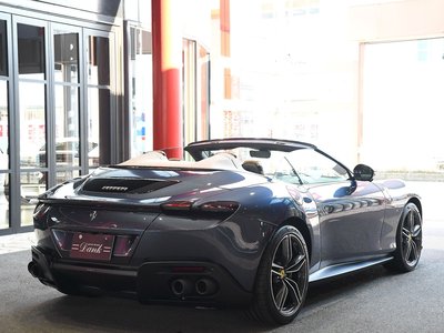 FERRARI ROMA SPIDER - 2