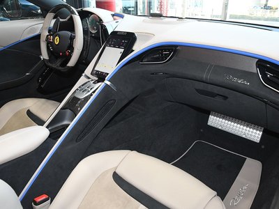 FERRARI ROMA SPIDER - 3