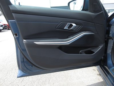 2025 BMW 3 SERIES 缩略图 17
