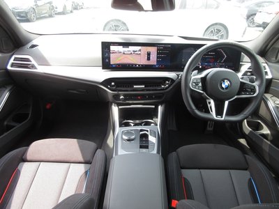 2025 BMW 3 SERIES 缩略图 31