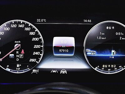 MERCEDES-BENZ S-CLASS - 8