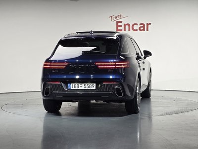 صورة 4 لـ 2022 Genesis GV70