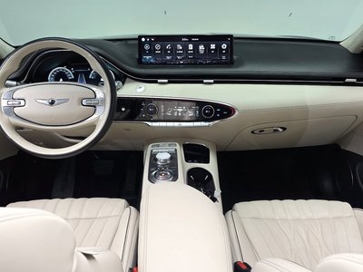 صورة 5 لـ 2022 Genesis GV70