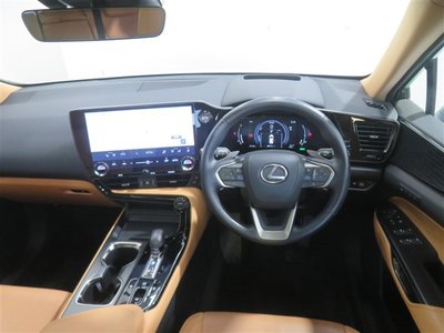 2024 Lexus NX photo 4