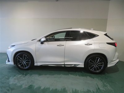 2024 Lexus NX photo 2