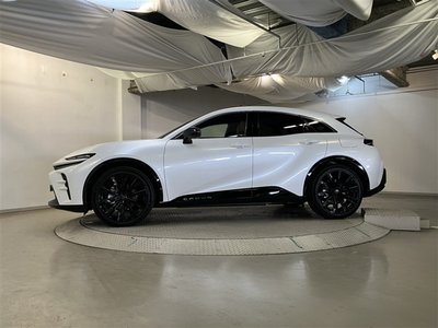 TOYOTA CROWN SPORT - 4