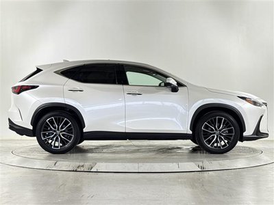 صورة مصغرة 35 لـ 2023 Lexus NX
