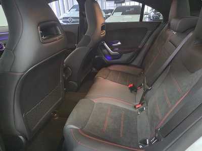 MERCEDES-BENZ CLA - 10