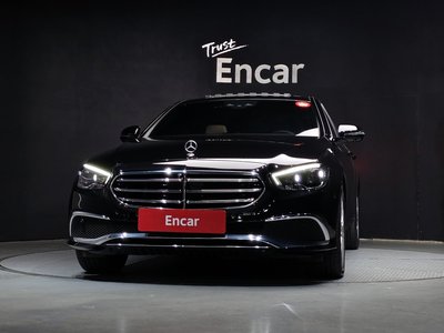 MERCEDES-BENZ E-CLASS - 2