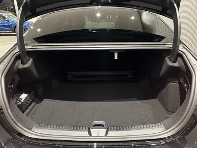 MERCEDES-BENZ E-CLASS - 5